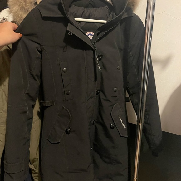 Canada Goose Jackets & Blazers - Canadá goose coat